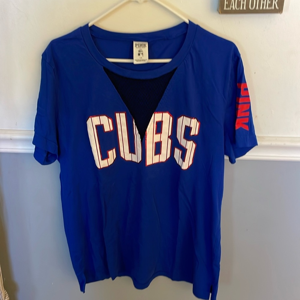 Cubs t shirt